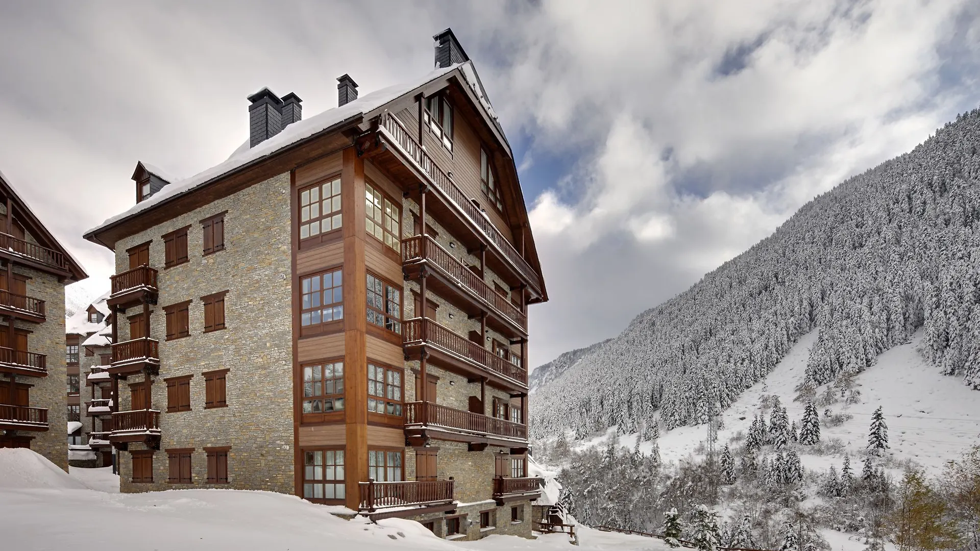 Val De Ruda Luxe 34 By Feelfree Rentals Baqueira Beret Apartment